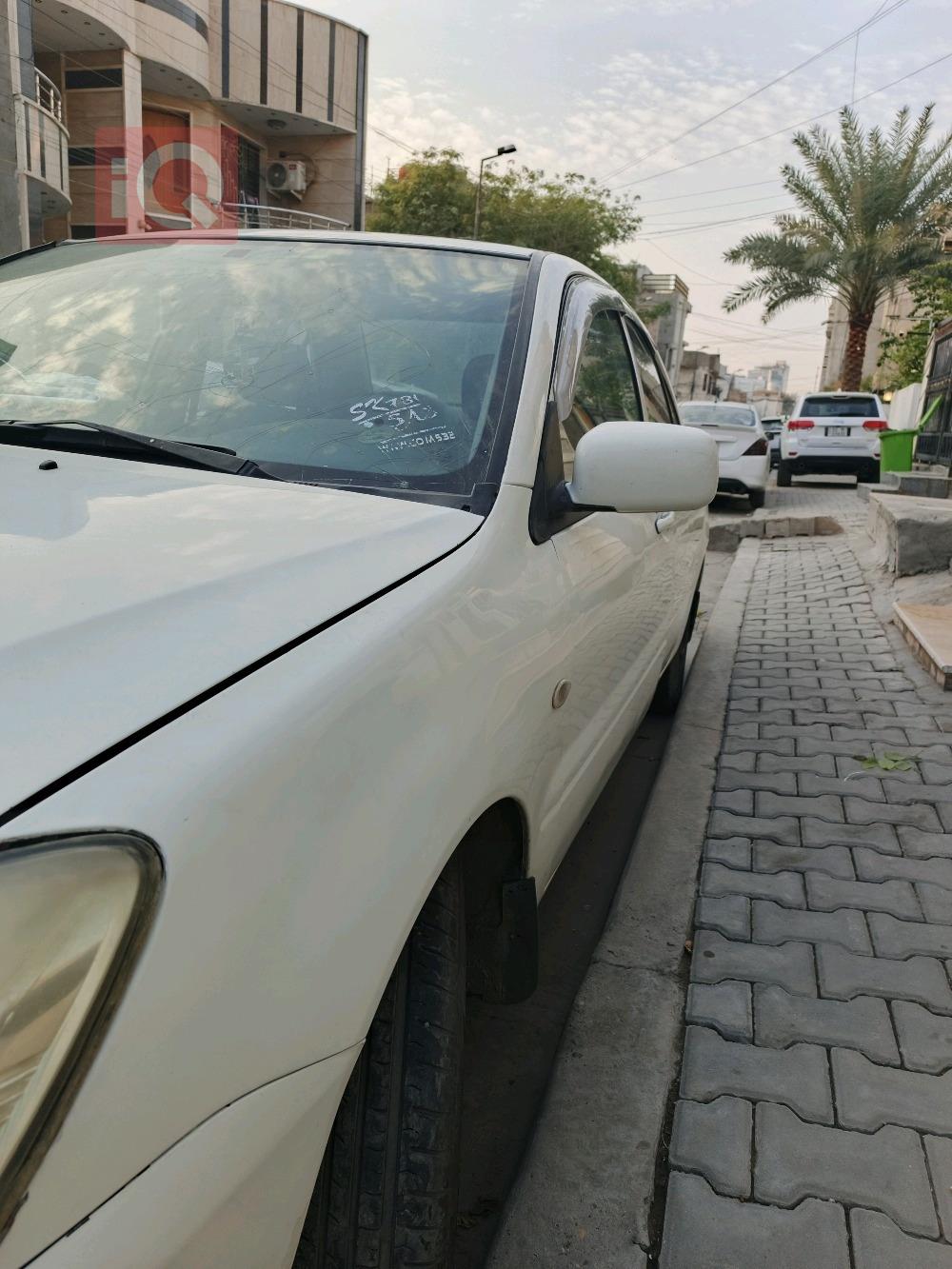 میتسوبیشی لانسەر